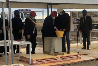 Conte, Emiliano e l’ ospedale S.Cataldo: una “prima pietra” bis. Ma il cantiere non parte item-thumbnail