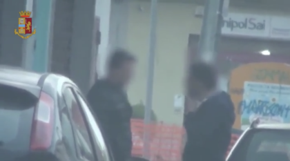 Blitz della Polizia a Taranto. Disarticolata la Sacra Corona Unita: 50 indagati, 23 arrestati Blitz della Polizia a Taranto. Disarticolata la Sacra Corona Unita: 50 indagati, 23 arrestati