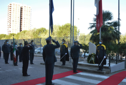 Il Generale Mattana in visita a Taranto Il Generale Mattana in visita a Taranto