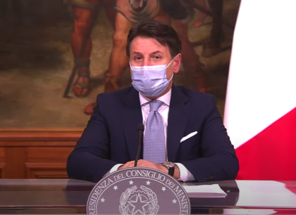 Le misure del nuovo Dpcm illustrate dal premier: Italia divisa in tre aree Le misure del nuovo Dpcm illustrate dal premier: Italia divisa in tre aree