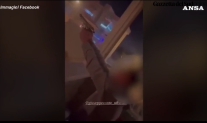 Identificati e denunciati dalla Polizia gli autori video dei folli festeggiamenti di Capodanno a Taranto Identificati e denunciati dalla Polizia gli autori video dei folli festeggiamenti di Capodanno a Taranto