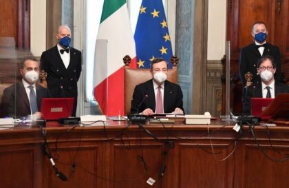 COVID, TUTTO CHIUSO A PASQUA. SI VA VERSO LA ZONA ROSSA PER META’ DEL PAESE COVID, TUTTO CHIUSO A PASQUA. SI VA VERSO LA ZONA ROSSA PER META’ DEL PAESE