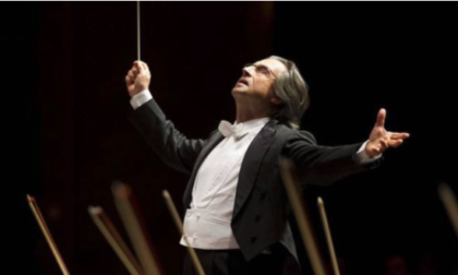 RIAPRE IL TEATRO LA SCALA DI MILANO. CONCERTO DI RICCARDO MUTI PER 500 PERSONE RIAPRE IL TEATRO LA SCALA DI MILANO. CONCERTO DI RICCARDO MUTI PER 500 PERSONE