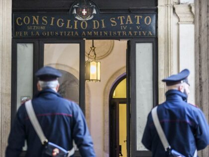 PER IL CONSIGLIO DI STATO LEGITTIMO OBBLIGO VACCINALE PER PERSONALE SANITARIO PER IL CONSIGLIO DI STATO LEGITTIMO OBBLIGO VACCINALE PER PERSONALE SANITARIO