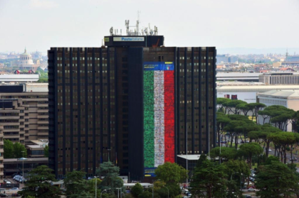 POSTE ITALIANE SOSTIENE LA NAZIONALE ITALIANA DI CALCIO AGLI EUROPEI item-thumbnail