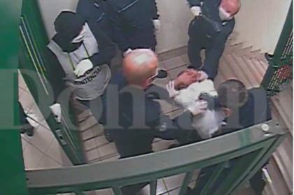 LA DIRETTRICE DEL CARCERE DI S.MARIA CAPUA VETERE: “VIOLENZE INAMMISSIBILI, IO NON C’ERO” LA DIRETTRICE DEL CARCERE DI S.MARIA CAPUA VETERE: “VIOLENZE INAMMISSIBILI, IO NON C’ERO”