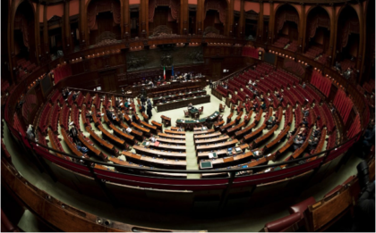 UN MESE DI FERIE PER IL PARLAMENTO, SOLO 2 SETTIMANE PER IL GOVERNO. IL CALENDARIO DELLA RIPRESA POLITICA UN MESE DI FERIE PER IL PARLAMENTO, SOLO 2 SETTIMANE PER IL GOVERNO. IL CALENDARIO DELLA RIPRESA POLITICA