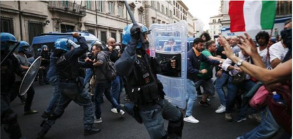 GUERRIGLIA URBANA DEI NO-VAX NELLA CAPITALE ED A MILANO item-thumbnail