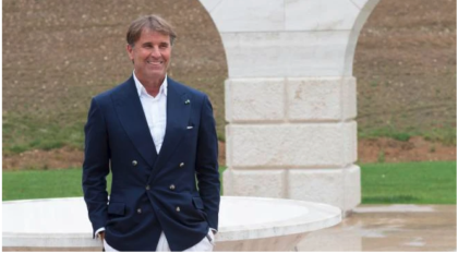 BRUNELLO CUCINELLI: “BISOGNA TUTELARE I LAVORATORI VACCINATI DA QUELLI CHE SI RIFIUTANO DI FARLI” item-thumbnail