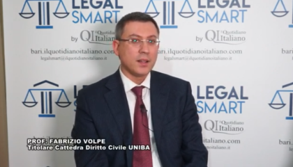 DOCENTE DI DIRITTO PRIVATO DELL’ UNIVERSITÀ DI BARI SOSPESO PER CINQUE ANNI DAL SERVIZIO PER AVER VIOLENTATO SESSUALMENTE UNA STUDENTESSA DOCENTE DI DIRITTO PRIVATO DELL’ UNIVERSITÀ DI BARI SOSPESO PER CINQUE ANNI DAL SERVIZIO PER AVER VIOLENTATO SESSUALMENTE UNA STUDENTESSA