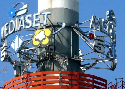 NEL SILENZIO SINDACALE MEDIASET CHIUDONO TG4,STUDIO APERTO E SPORTMEDIASET NEL SILENZIO SINDACALE MEDIASET CHIUDONO TG4,STUDIO APERTO E SPORTMEDIASET